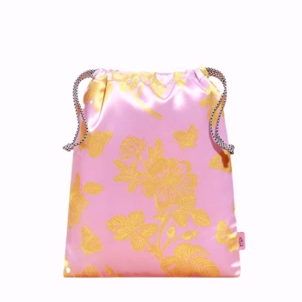 Pink satin drawstring pouch 🔻 - Picture 1 of 7